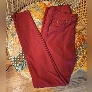 NWOT YMI WannaBettaButt Mid-Rise Skinny Pants